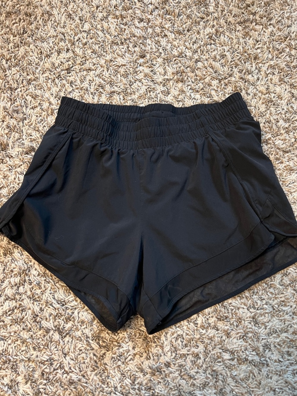 Athleta Mesh Racer Run Short 4” - Picture 2 of 6